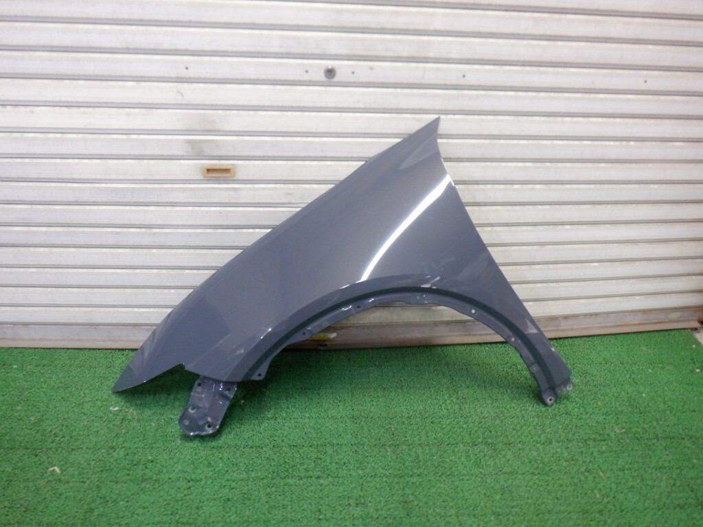 クラウンスポーツ AZSH36/AZSH37 左フェンダー (A2384)拍卖