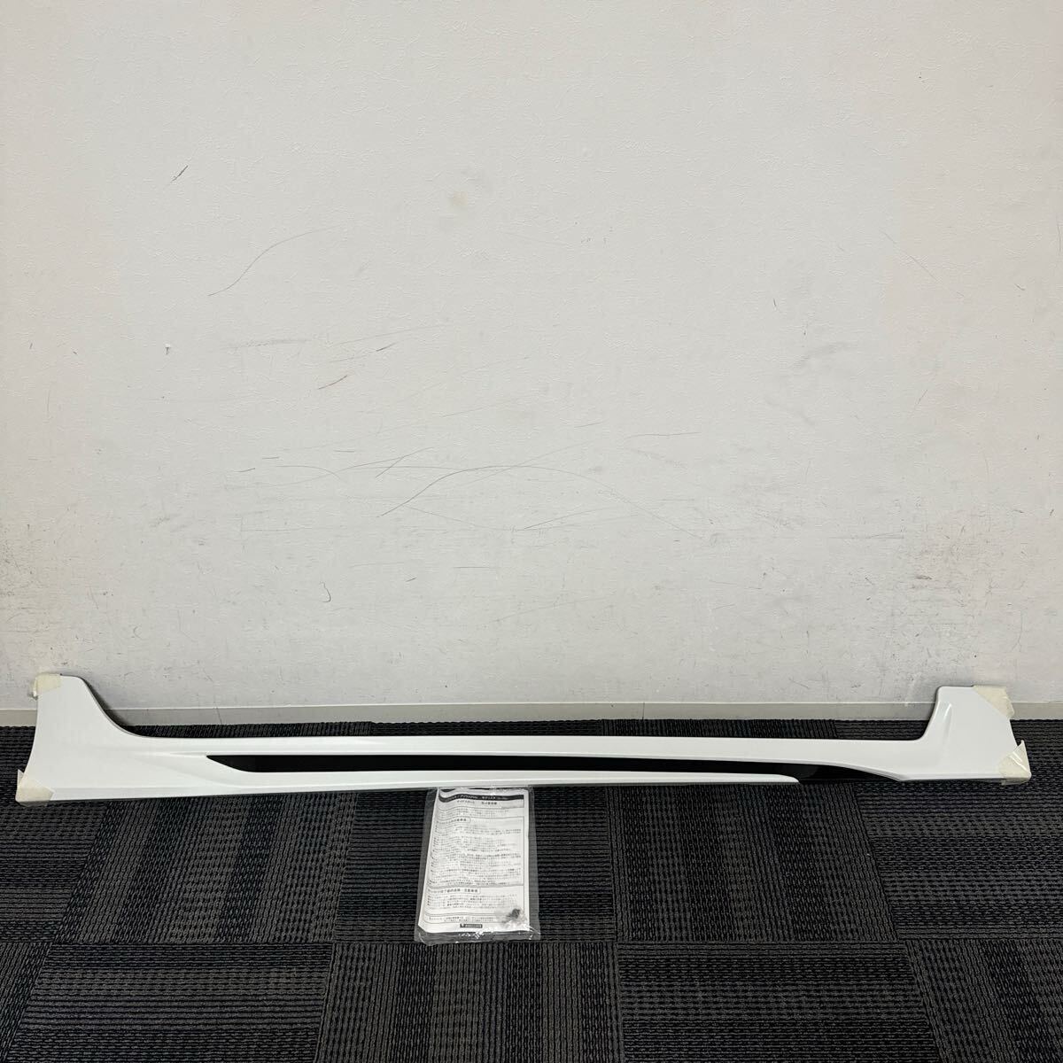 新品未使用 トヨタ ZVW50 50系 プリウス 純正オプション モデリスタ 右 運転席 サイドステップ サイドスカート 白 070 パールホワイト ①拍卖