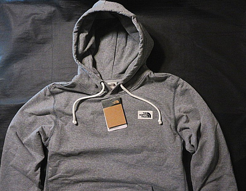 本物正規◆ノースフェイス◆高品質 スウェットパーカー HERITAGE PATCH■L■グレー■ロゴ パッチ■新品/アメリカ限定/裏起毛/DYY拍卖