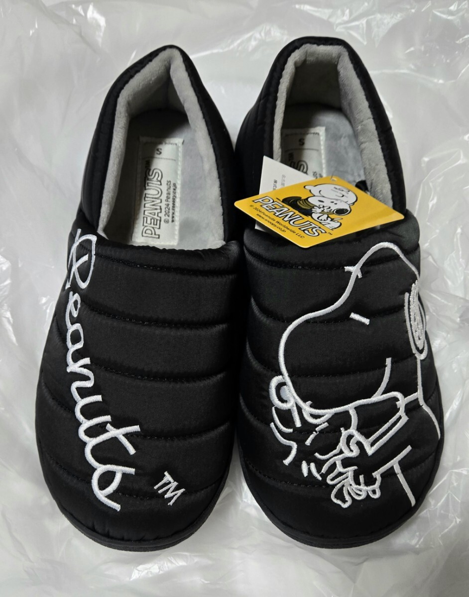 スヌーピー 刺繍 ダウンシューズ スリッポン ルームシューズ スリッパ 暖か サンダル 靴 S 新品タグ付 ピーナッツ クロッグ拍卖