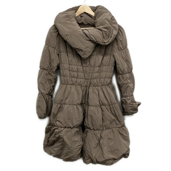 トゥービーシック TO BE CHIC ダウンコート サイズ40 M - ベージュ レディース 長袖/ギャザー/キルティング/冬 コート拍卖