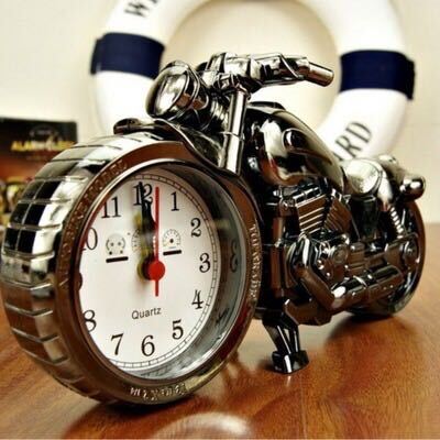 ☆送料700円☆ ブラック 目覚まし時計 バイク形 置き時計 おしゃれ ギフト 卓上時計拍卖