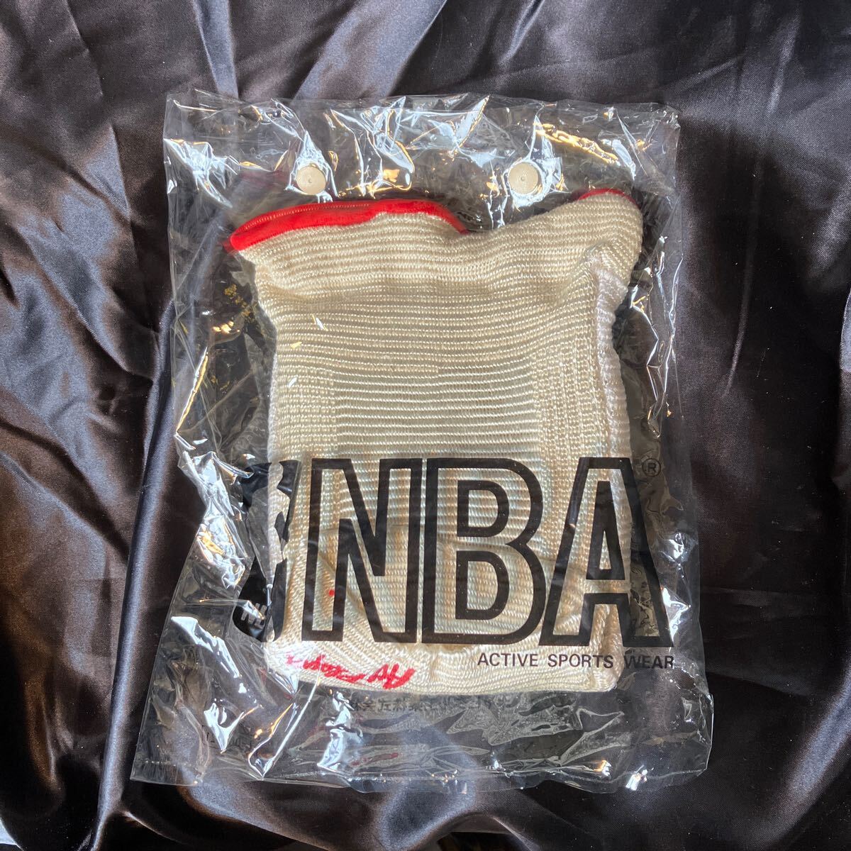 ◎新品未使用 バスケットボールサポーター ひざ用 ホワイト×レッド 拍卖