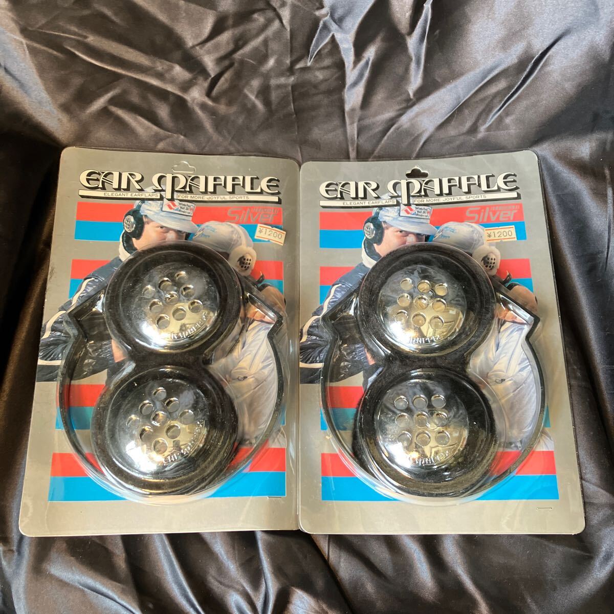 イアー・マッフル ブラック×シルバー ビンテージ品 レトロ 2点セット拍卖