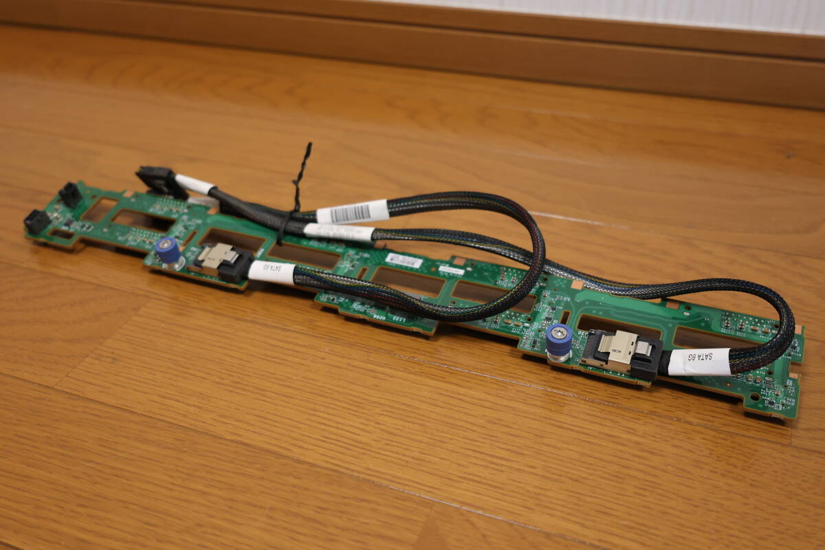 HP ProLiant ML350G9 HP 779083-001 743020-002 LFFハードドライブバックプレーン SATA6Gケーブル2本付 769632-001 780991-001拍卖