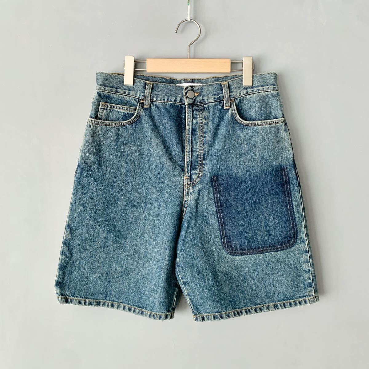 J.W.ANDERSON デニム ロゴ刺繍 ショートパンツ ショーツ JWA 46 M ジェイダブリューアンダーソン ショーツ拍卖
