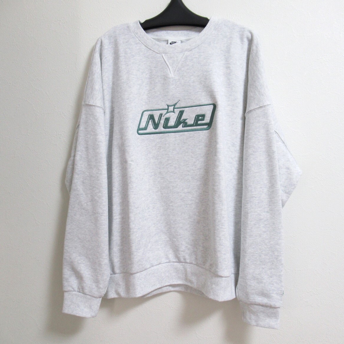 NIKE クルーネック スウェットシャツ グレー L ナイキ クラブ トレーナー スウェット オーバーサイズ バーチヘザー 刺繍 HQ2957-051拍卖