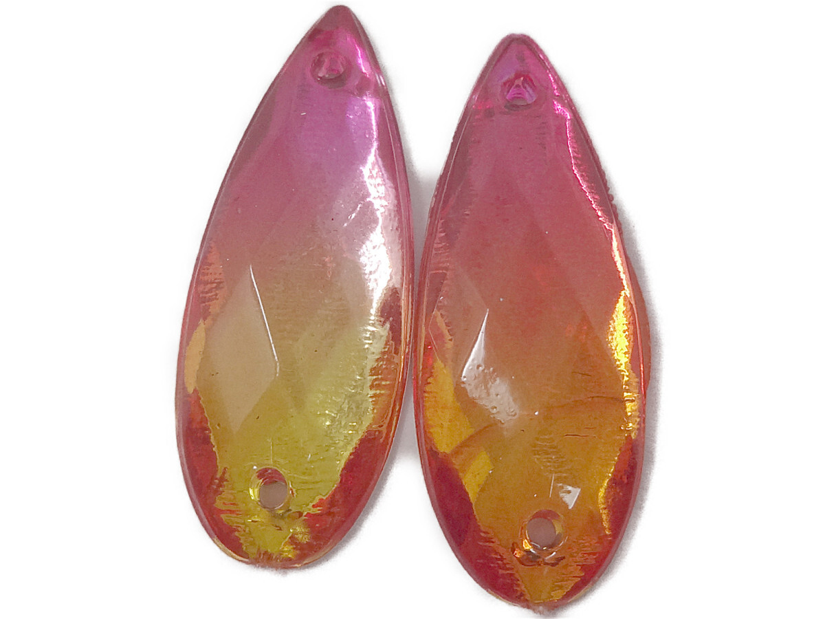 キラリ手芸部 No1352ビジュー パーツ 手芸用 ソーオン ストーン(アクリル)赤色(レッド)(グラデーション)_0.8×2.2cm_4個入り拍卖