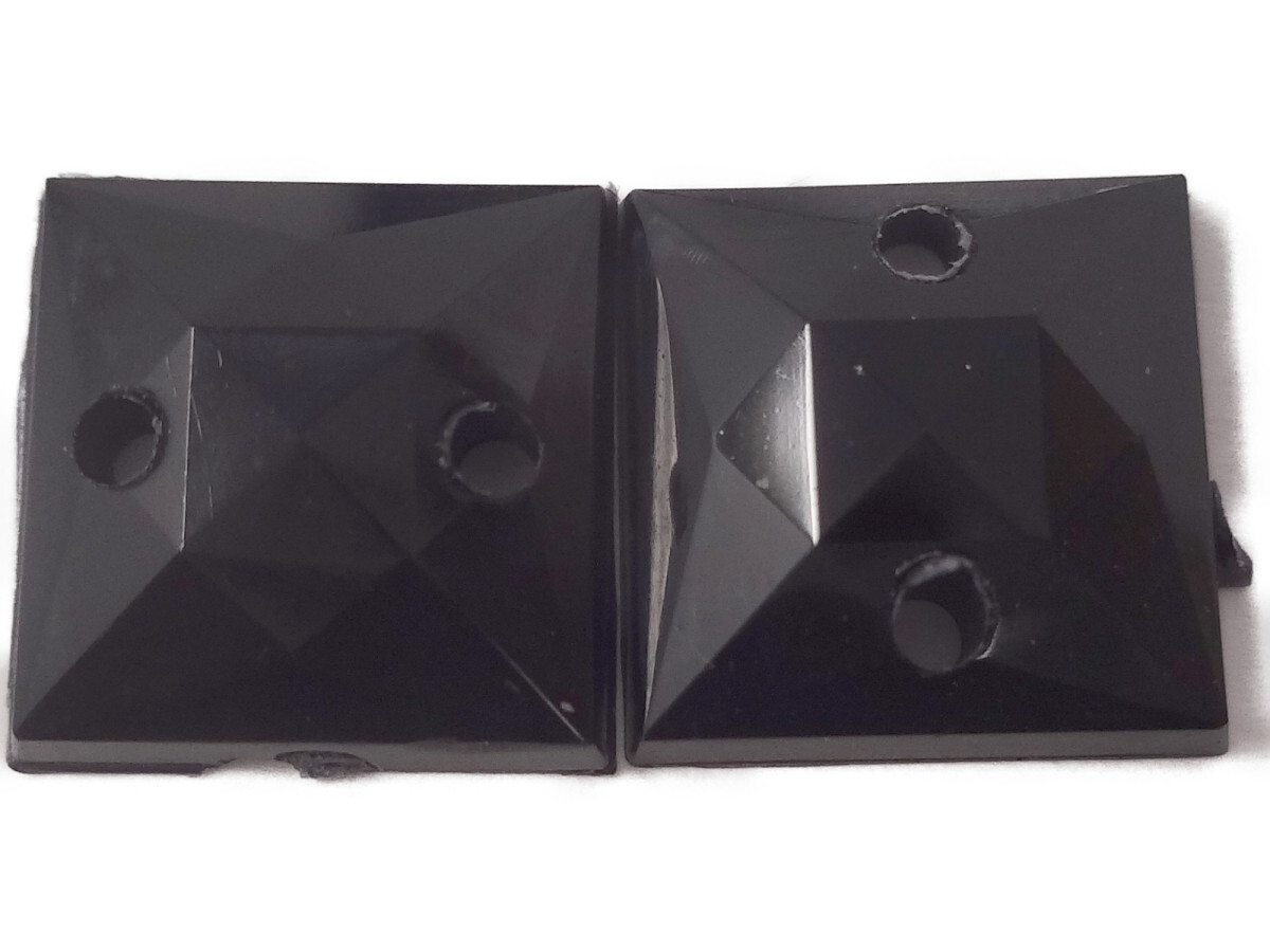 キラリ手芸部 No.714ビジュー パーツ 手芸用 ソーオン ストーン(アクリル)黒(ブラック)_1.0×1.0cm_11個入り拍卖