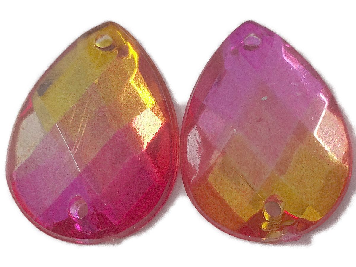 キラリ手芸部 No.3964ビジュー パーツ 手芸用 ソーオン ストーン(アクリル)赤色(レッド)(グラデーション)_1.3×1.8cm_3個入り拍卖