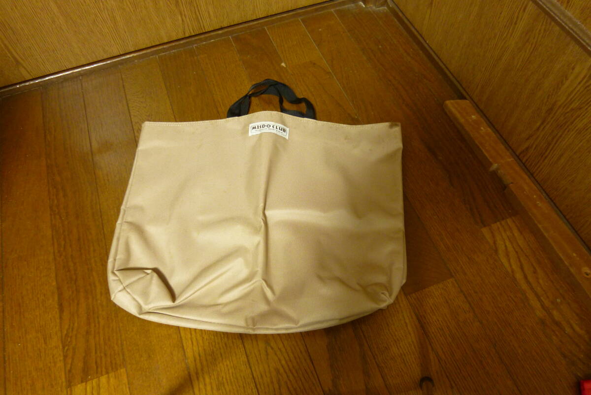 新品 MISDO CLUB PRODUCED ミスドクラブ ミスタードーナツ 35cm×44cm×7cm レターパック発送拍卖