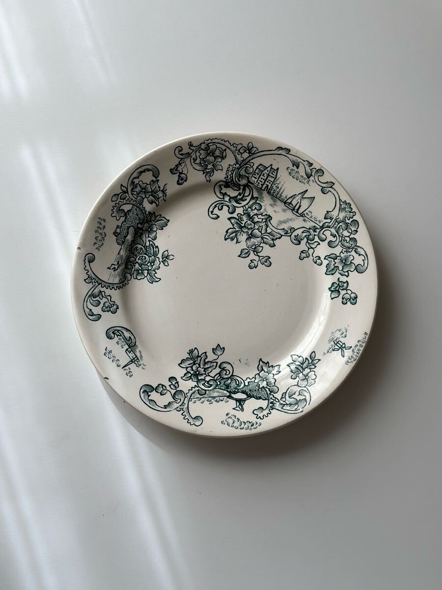 【★秋の均一セール】フランス アンティーク 皿 Givors ジボール / “MARINE” ロカイユの平皿プレート(ブロカント ヴィンテージ)拍卖