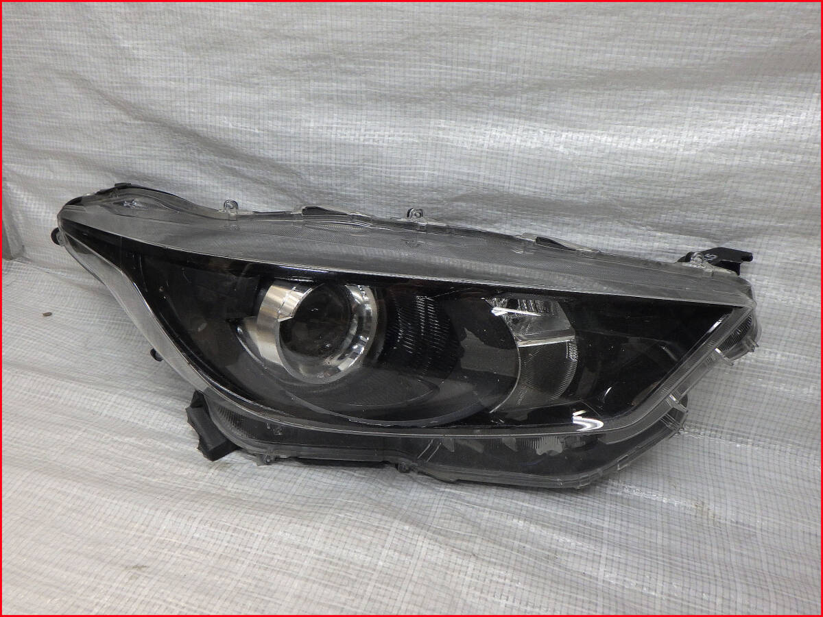 KSP210 MXPH10 MXPH15 ヤリス 右ヘッドライト右ライト 右側 ハロゲン KOITO K0-1 ヘッドランプ ランプ拍卖