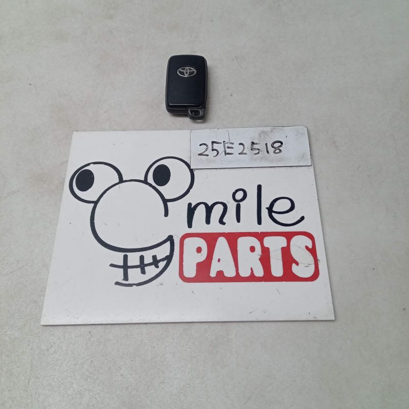 ZVW41W プリウスα 純正 キーレス Y18/25E2518*同梱不可拍卖