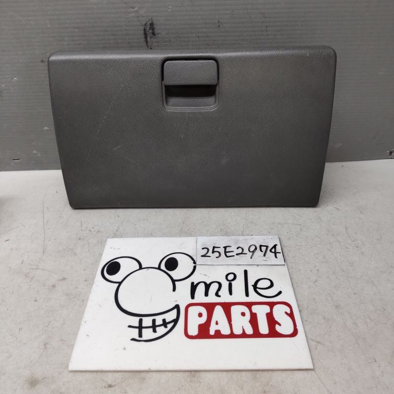 KS4 サンバー 純正 グローブボックス蓋 1A3-1-8/25E2974*同梱不可拍卖