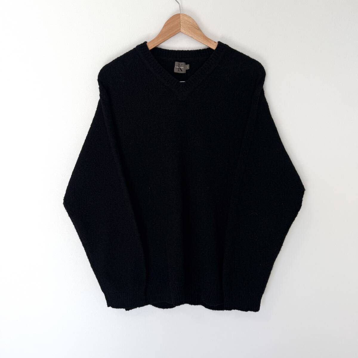 f2169ii Calvin Klein (カルバンクライン) サイズL セーター Vネック プルオーバー ニット ブラック メンズ 毛100%拍卖