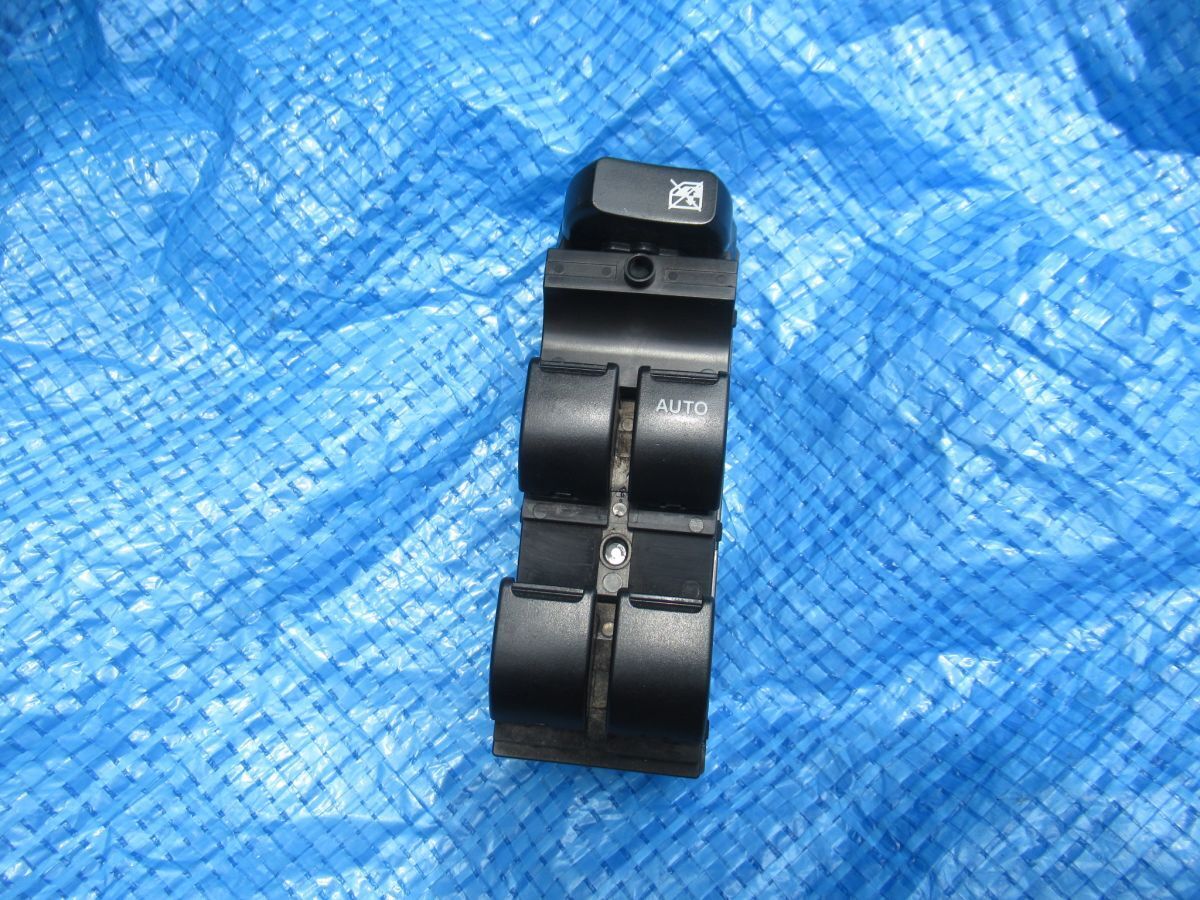 中SE.02 18ピン スズキ ワゴンR MH23 アルト HA25S 純正 パワーウィンドウスイッチ パワーウィンドスイッチ 動作品 送料600円 拍卖