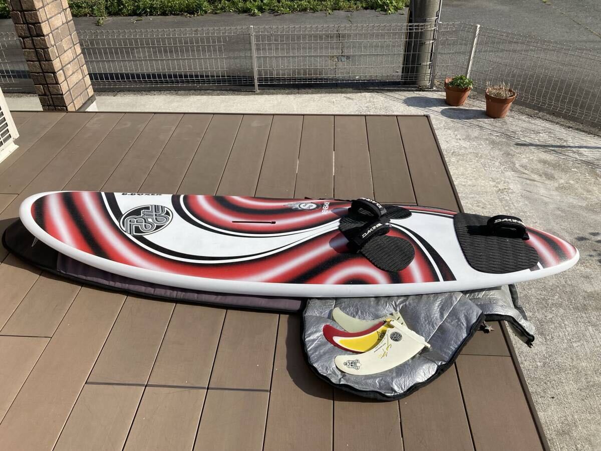 《滋賀県湖西、大阪吹田IC付近:お引き取り限定》 バレーへッズSUPER APPROX CUSTOR 90L前後/約 230㎝/60㎝。ボードのみ拍卖