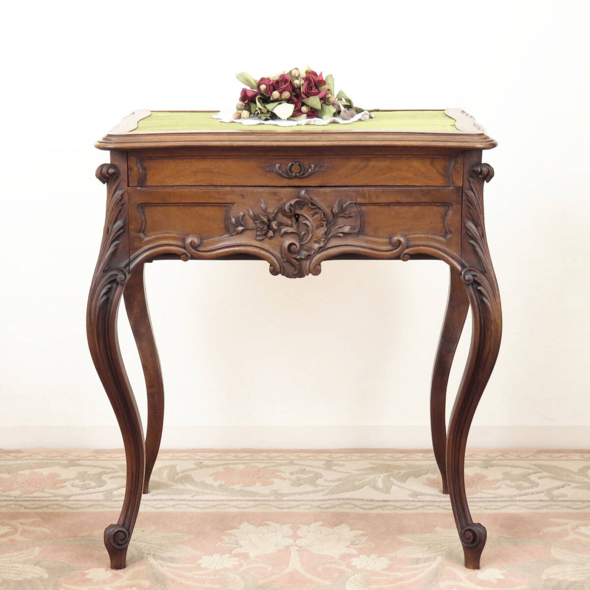 優雅なネコ(猫)脚のジュエリーケース (宝石 時計収納) /ドレッサー/ 店舗什器/ディスプレイ/インテリア/フランスのアンティーク家具/A-4503拍卖