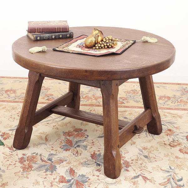 素朴な風合いの丸型ローテーブル/サロンテーブル/コーヒーテーブル/ディスプレイ/木製/無垢/店舗什器/インテリア/オランダ/A-1601拍卖