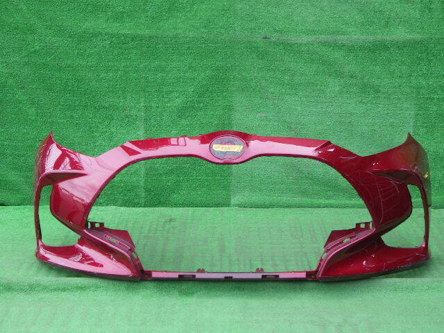 KSP210 MXPA10 MXPH15 ヤリス 純正フロントバンパー 赤 52119-52E70拍卖