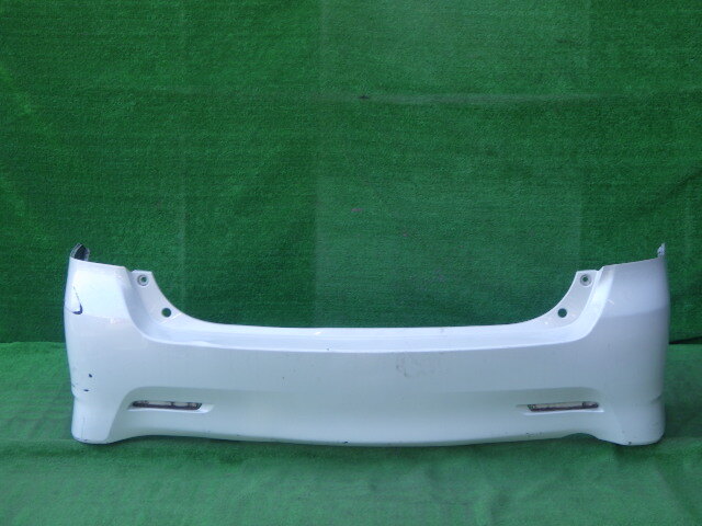 ZGE20W ZGE25W ウィッシュ 1.8S/1.8A 純正リアバンパー リヤバンパー 白 パール 52159-68090拍卖