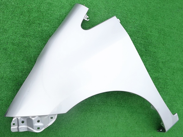 ☆送料安,シルバー★ラクティスNCP120/NCP122/NCP125/NSP120/NSP122左フロントフェンダー★純正,パネル,銀★Re:P拍卖