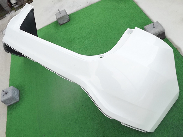 ★送料安,ホワイトパール,前期★ハリアーZSU60W/ZSU65Wリアバンパー,ハリヤー,ハリアーハイブリッドAVU65W純正アッパー,リヤバンパー白Re:P拍卖