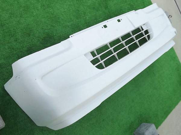 ☆送料安,ホワイト,中期★サンバーTV1/TV2フロントバンパー★バン,サンバーディアス,ディアス,ディアスワゴンTW1/TW2トラックTT1/TT2白Re:P拍卖