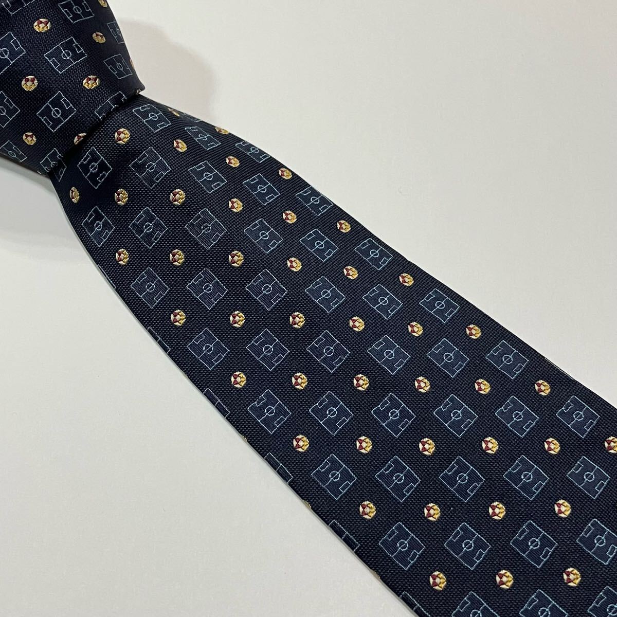 ボール コート ジャガード シルク ネクタイ 古着 468-7拍卖
