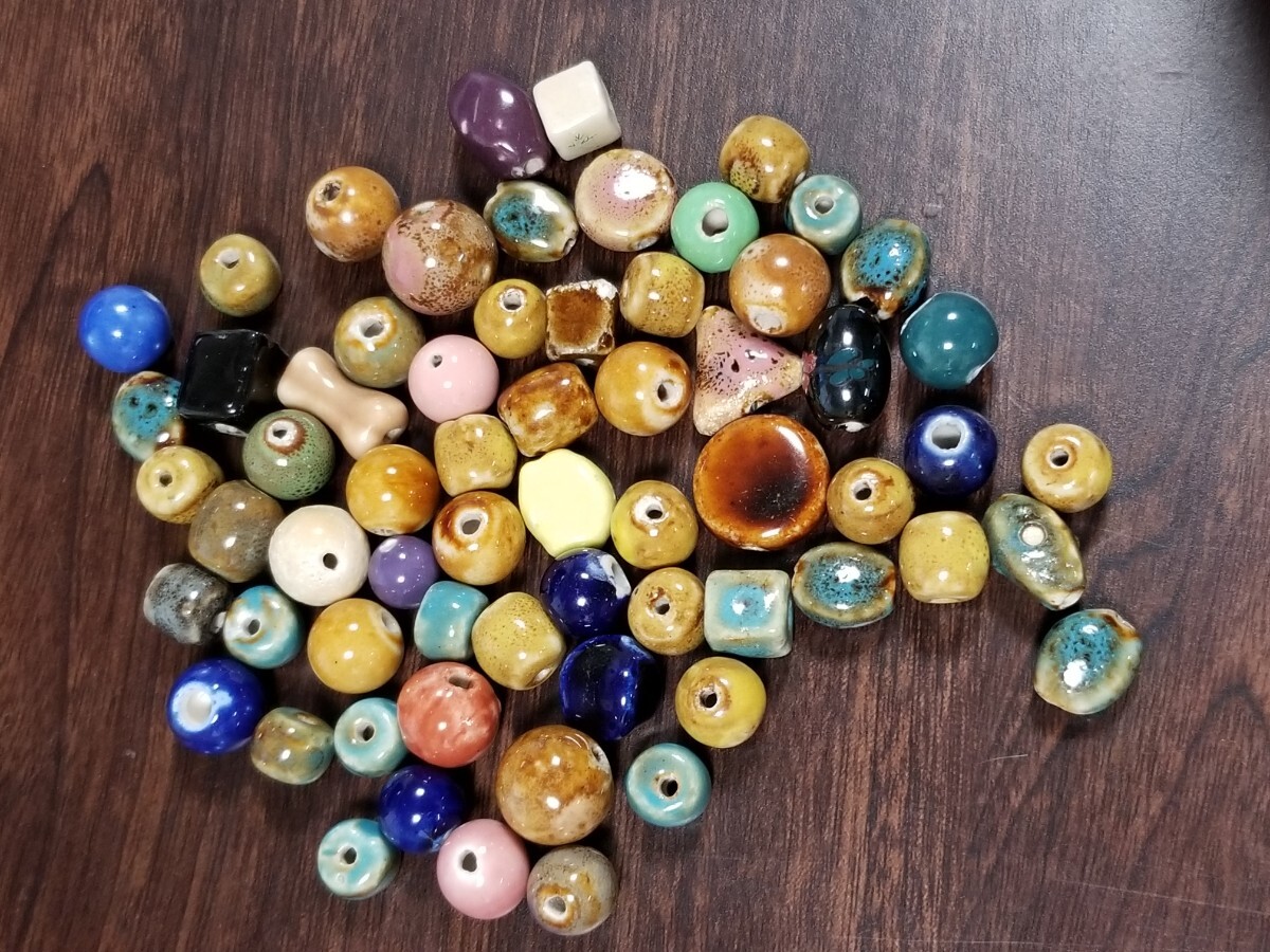 陶器ビーズ64粒 ハンドメイドパーツ拍卖
