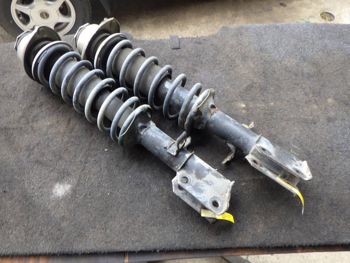 杉B5 即決! KY3 ヴィヴィオ ストラット ショック スプリング拍卖