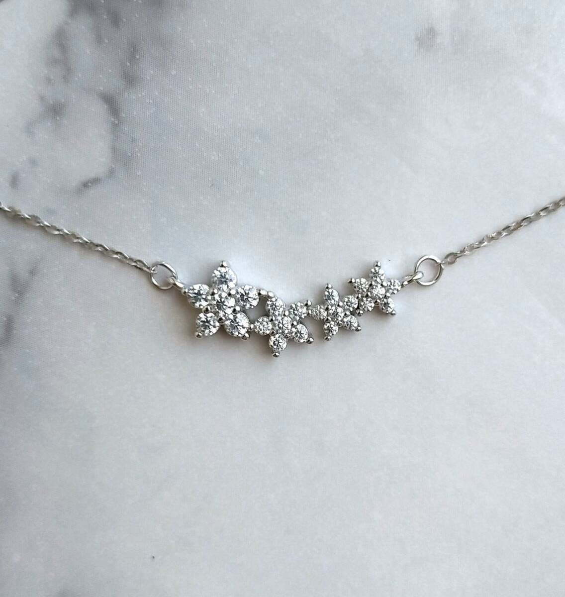 フラワー ネックレス シルバー925 ペンダント 銀 花 星 キラキラ拍卖