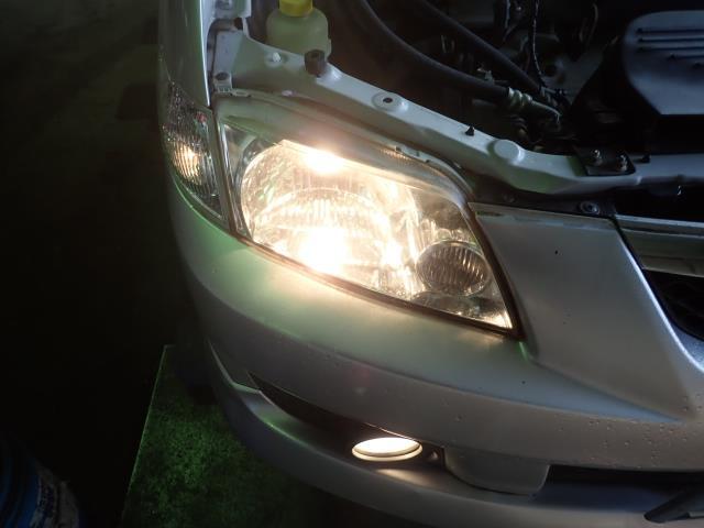 プレマシー TA-CPEW 右ヘッドランプASSY 22V C145-51-0K0A拍卖