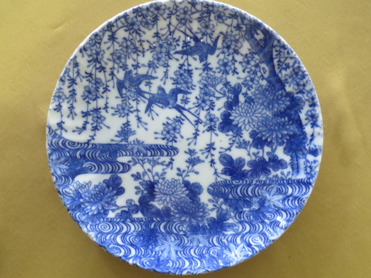 印版 皿 枝垂れ桜に三鳥 菊花 流水 図 拍卖