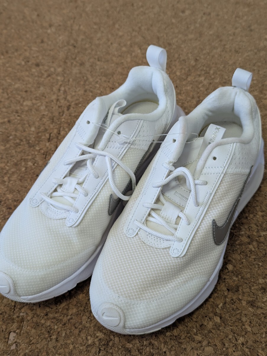 ナイキ スニーカー airmax 白 NIKE 24cm INTRLK ライト拍卖
