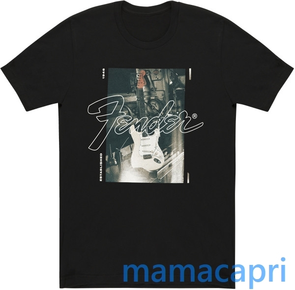 新品 本物 Fender フェンダー 純正 Stratocaster ストラトキャスター T-Shirts Tシャツ Black ブラック Size Large Lサイズ ストラト Strat拍卖