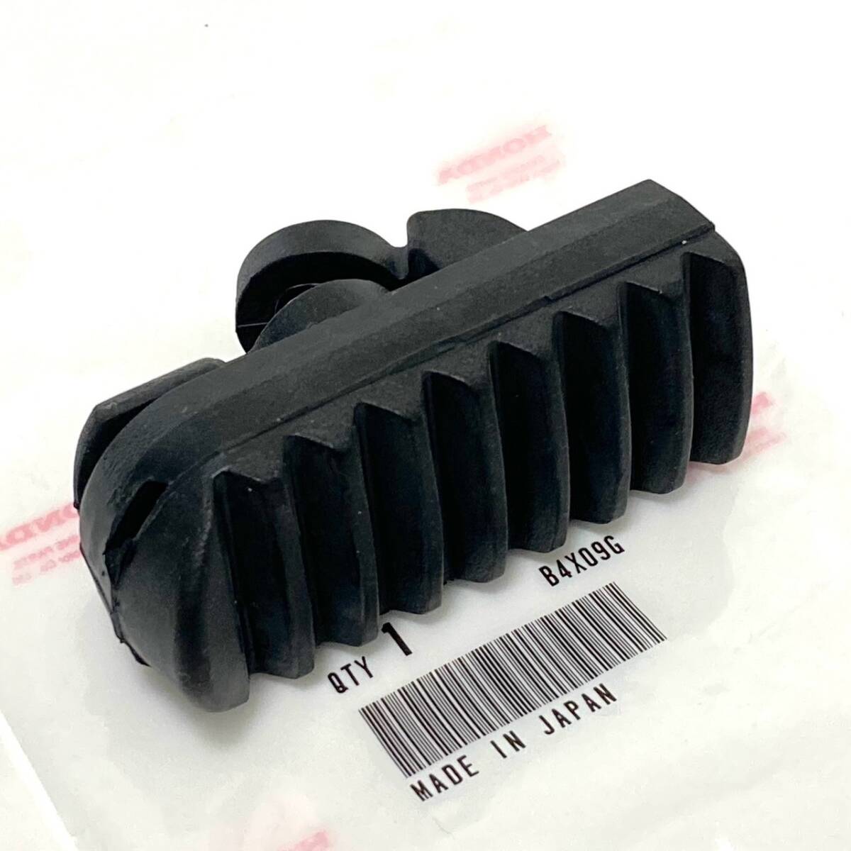 アフリカツイン 純正 ステップラバー 〇 ● ☆ NX500/NX650ドミネーター XL600Vトランザルプ XRV650/XRV750 新品 HONDA ホンダ拍卖