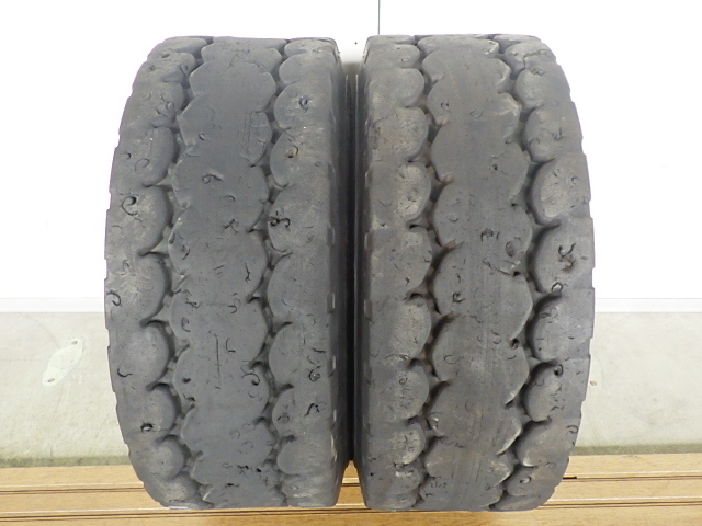 23×9-10 16PR CAMSO Solideal AIR570 中古 2本セット フォークリフト X1569 ポイント利用拍卖