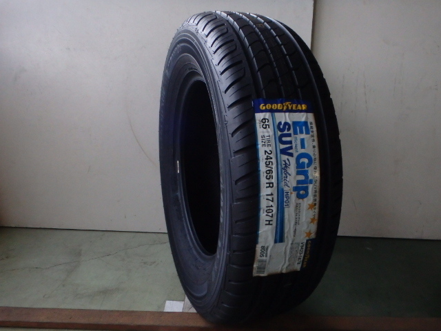 245/65R17 107H グッドイヤー GY 夏 エフィシェントグリップ E-Grip SUV HP01 未使用 1本のみ サマータイヤ 日本製 245/65/17 245/65-17拍卖