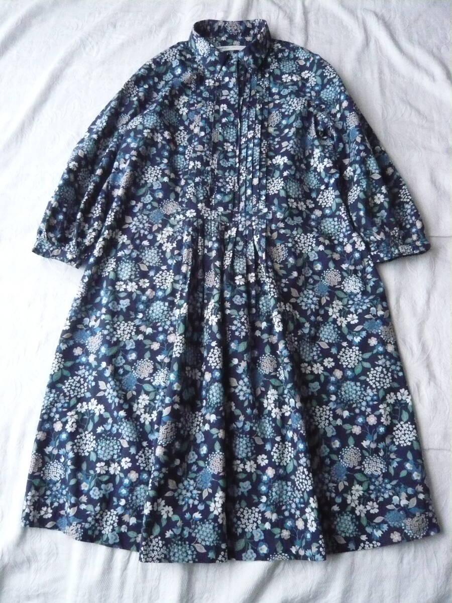 とても美品 コンジェペイエ リバティ タック入り ワンピース 拍卖