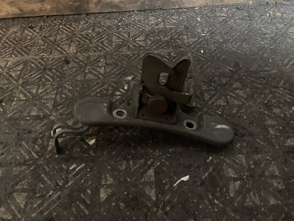 HONDA シャリィ シャリー CF70 純正 シートロック 神戸~ A254-40拍卖