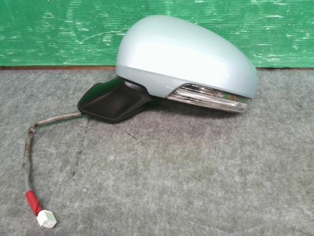 プリウス DAA-ZVW30 左ドアミラー S 87940-47140拍卖