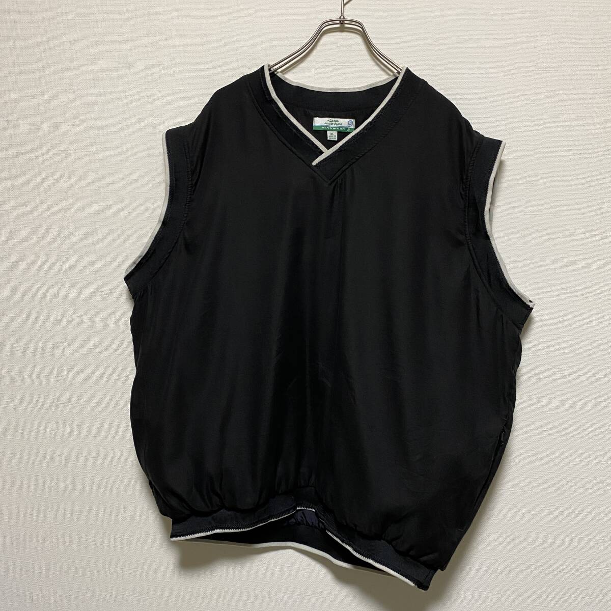アメリカ古着 プルオーバー ベスト ゴルフ Vネック 刺繍 XLサイズ ブラック 【H161】拍卖