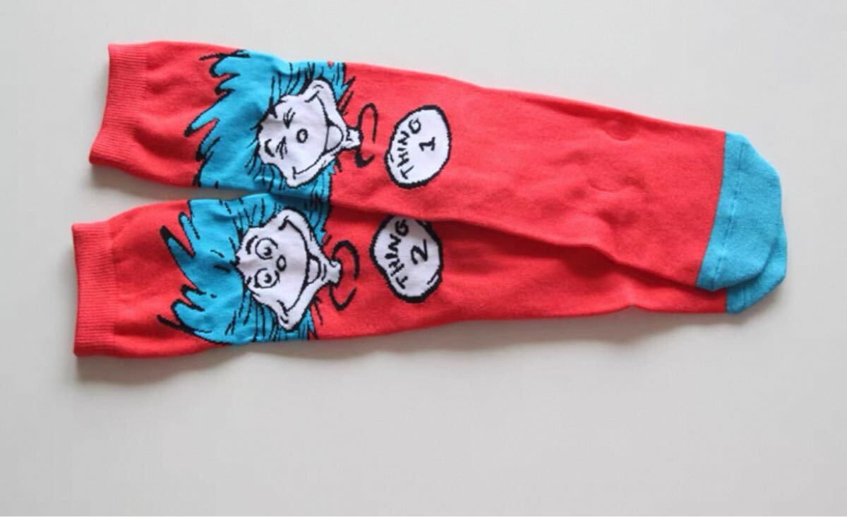 新品 未使用☆ dr. seuss Trader Joe's grinch The Cat in the Hat. Thing 1,Thing2 双子 靴下 ソックス拍卖