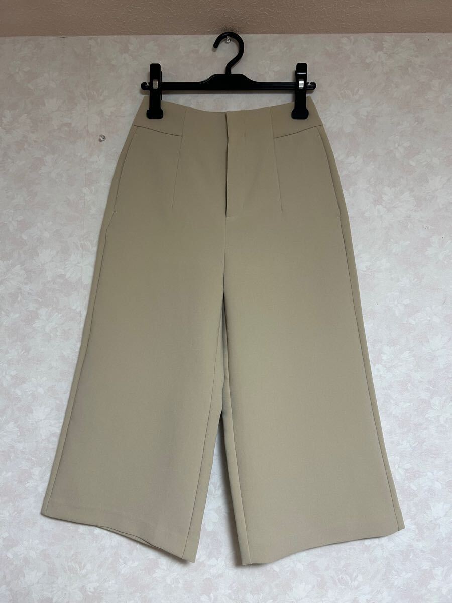 GU ワイドクロップドパンツ ベージュ S レディース 拍卖