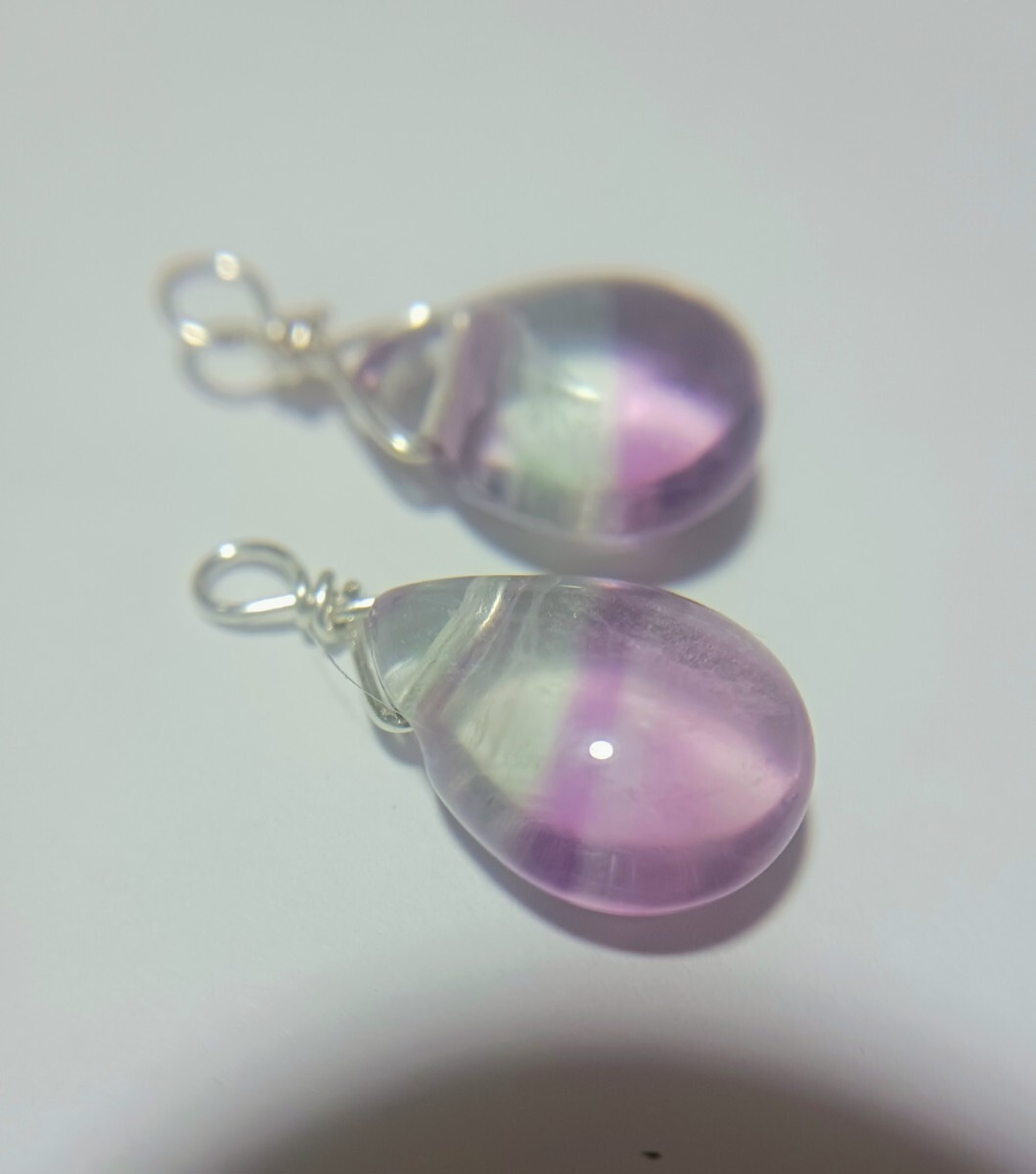 フローライト&シルバーフィルドワイヤーのアクセサリーパーツ 2個/蛍石 チャーム ピアス イヤリング ハンドメイド 天然石 Silver Filled拍卖