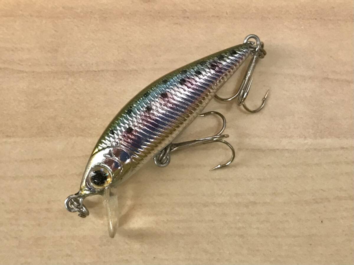 【LUCKYCRAFT:ベビーミノー 40F:ラッキークラフト:Bevy Minnow 40F】メバル・メッキ・カマス・トラウト・バス・エリア・ライトゲーム拍卖