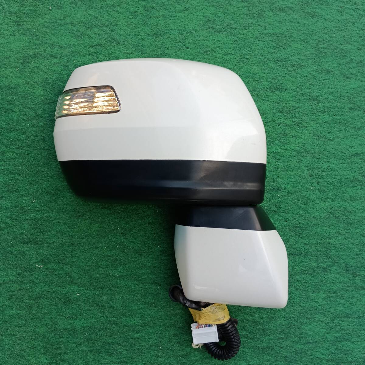 ステップワゴンRK1・RK5ドアミラー右・9P・パール(NH-624P)動作確認済み・美品!③拍卖