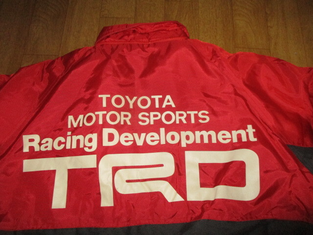 訳アリ・トヨタTRDレーシング 初期ビンテージ デカロゴ 中綿入り・防寒ジャケット サイズM(L~LL相当) 極美中古 スーパーGT拍卖